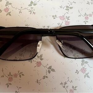 Stylish Black Sunglasses